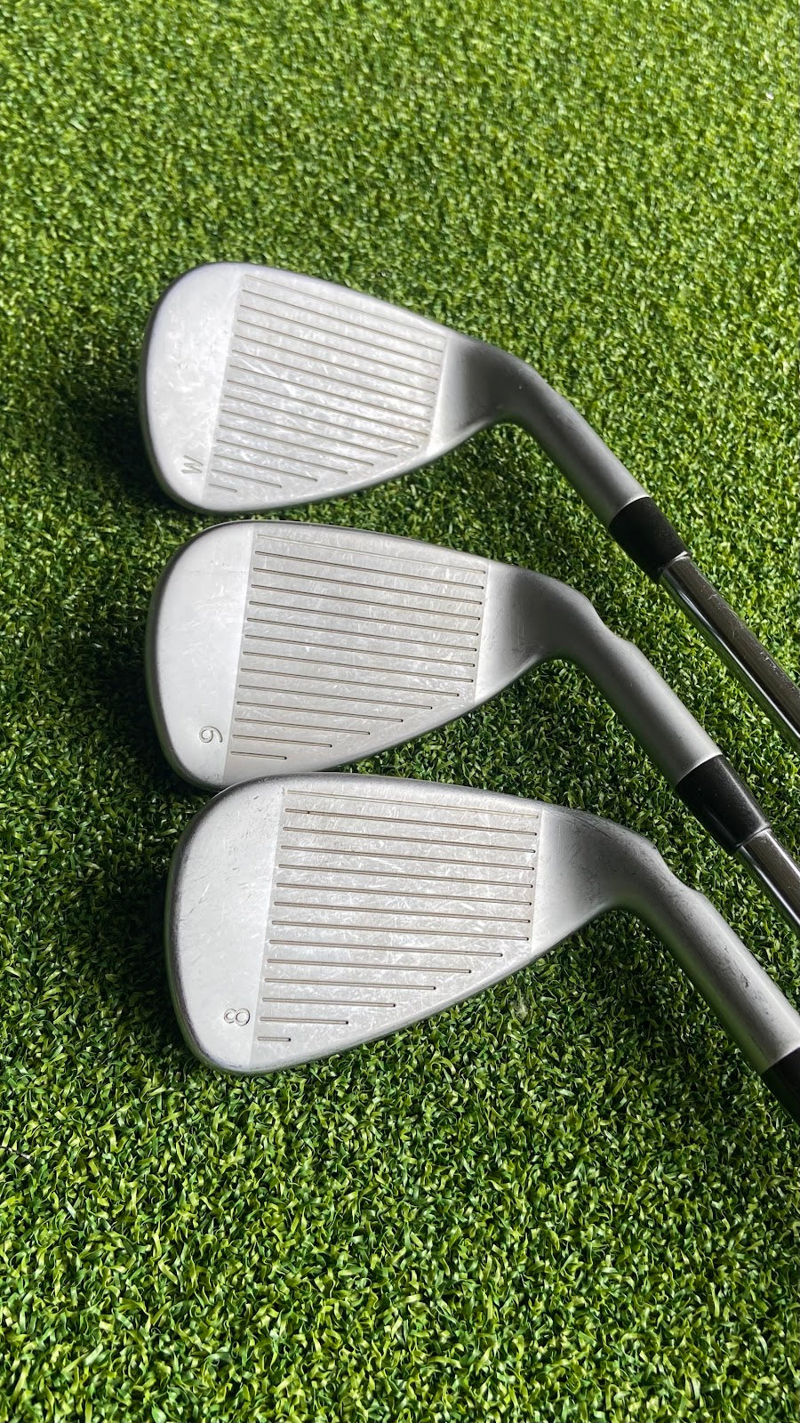 Ping G400 Irons 5-W | Black Dot | Modus Tour 105 Stiff | 6-Piece Set | Left-Hand