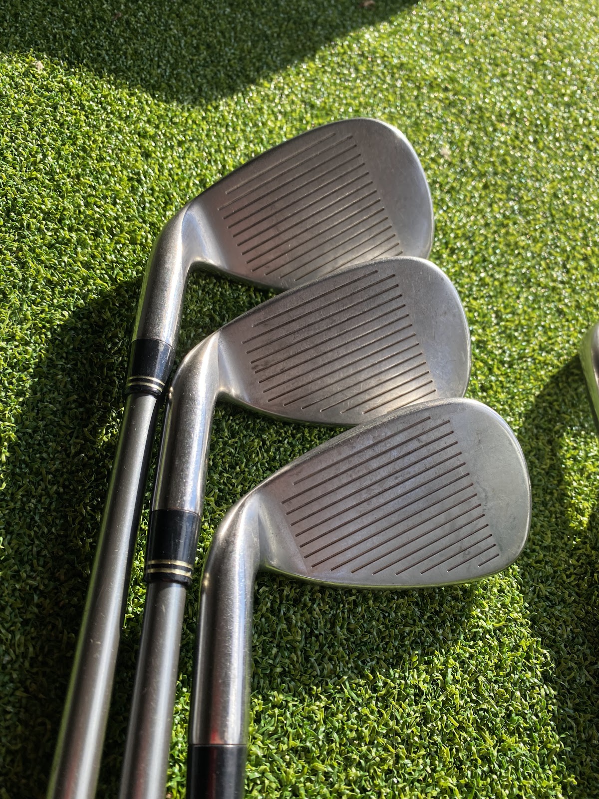 TaylorMade r7 Irons 5-PW+SW | Graphite Regular Flex | 7-Piece Set
