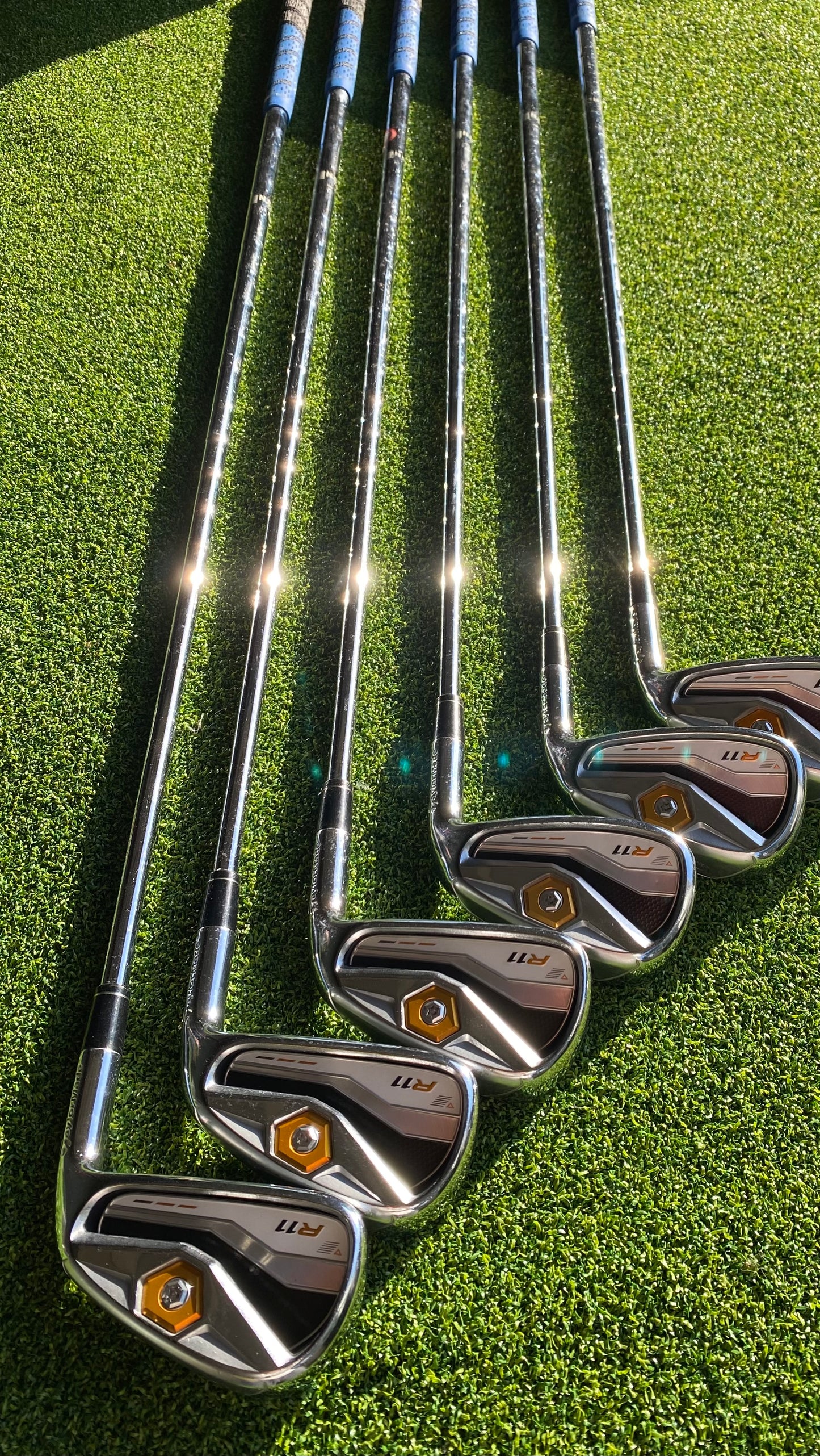 TaylorMade R11 irons 5-SW NSPro950 steel stiff flex