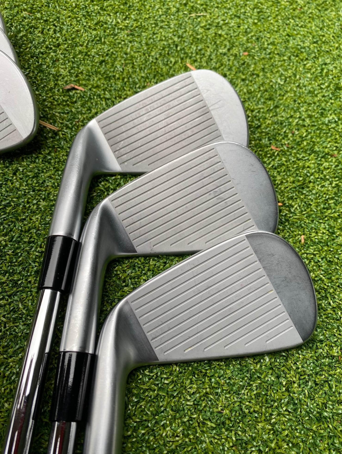 TaylorMade 2023 P7MC irons 5-P DG EX TI S200 steel stiff