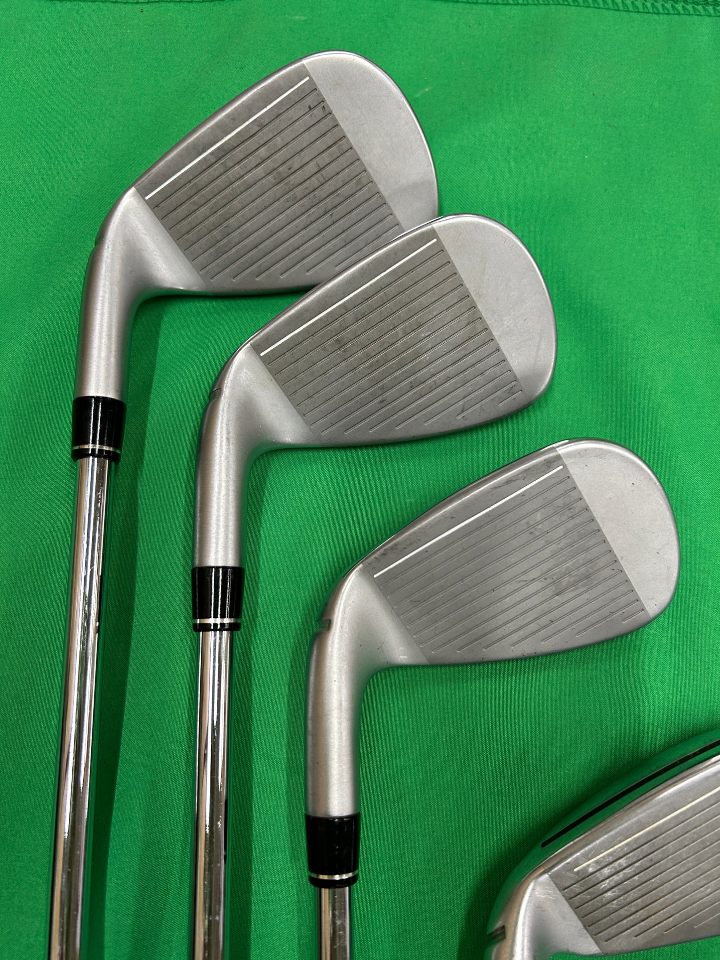 TaylorMade RocketBladez irons 5-PW KBS C-Taper 90 steel regular flex
