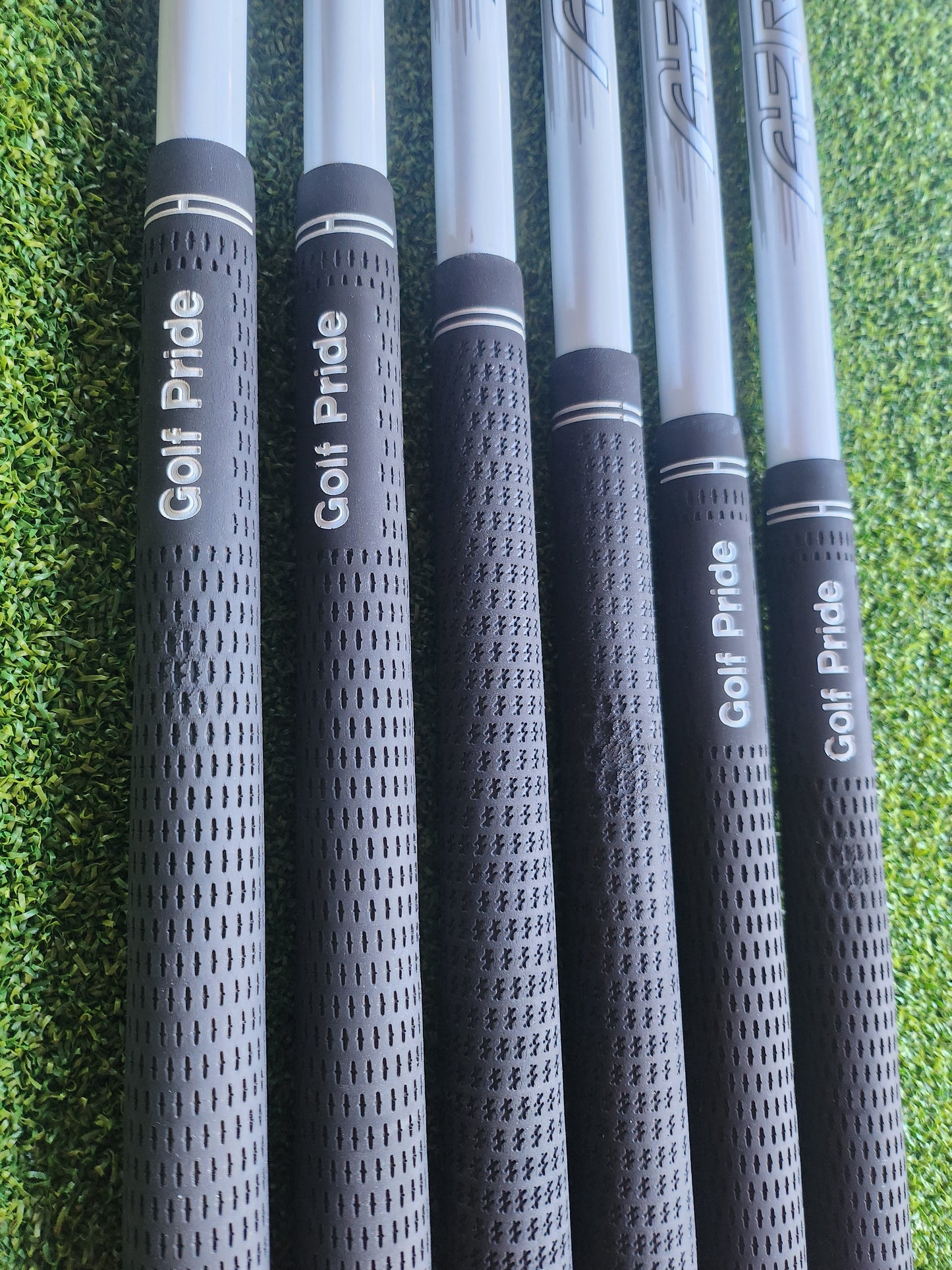 TaylorMade AeroBurner Irons 5-PW | Graphite Regular Flex | 6-Piece Set