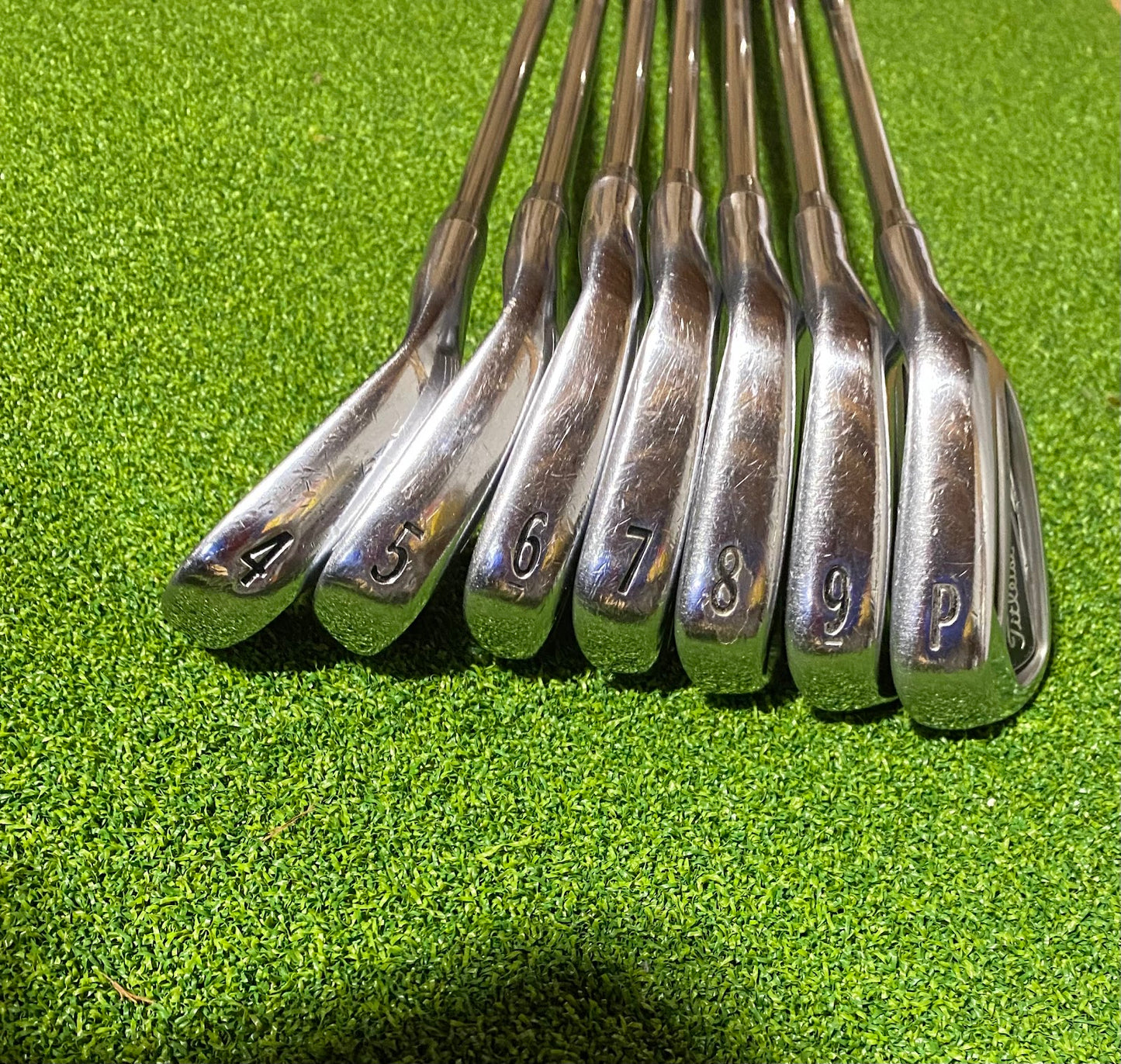 Titleist 716 AP2 Iron Set 4-P | Diamana Graphite Stiff | 7pc