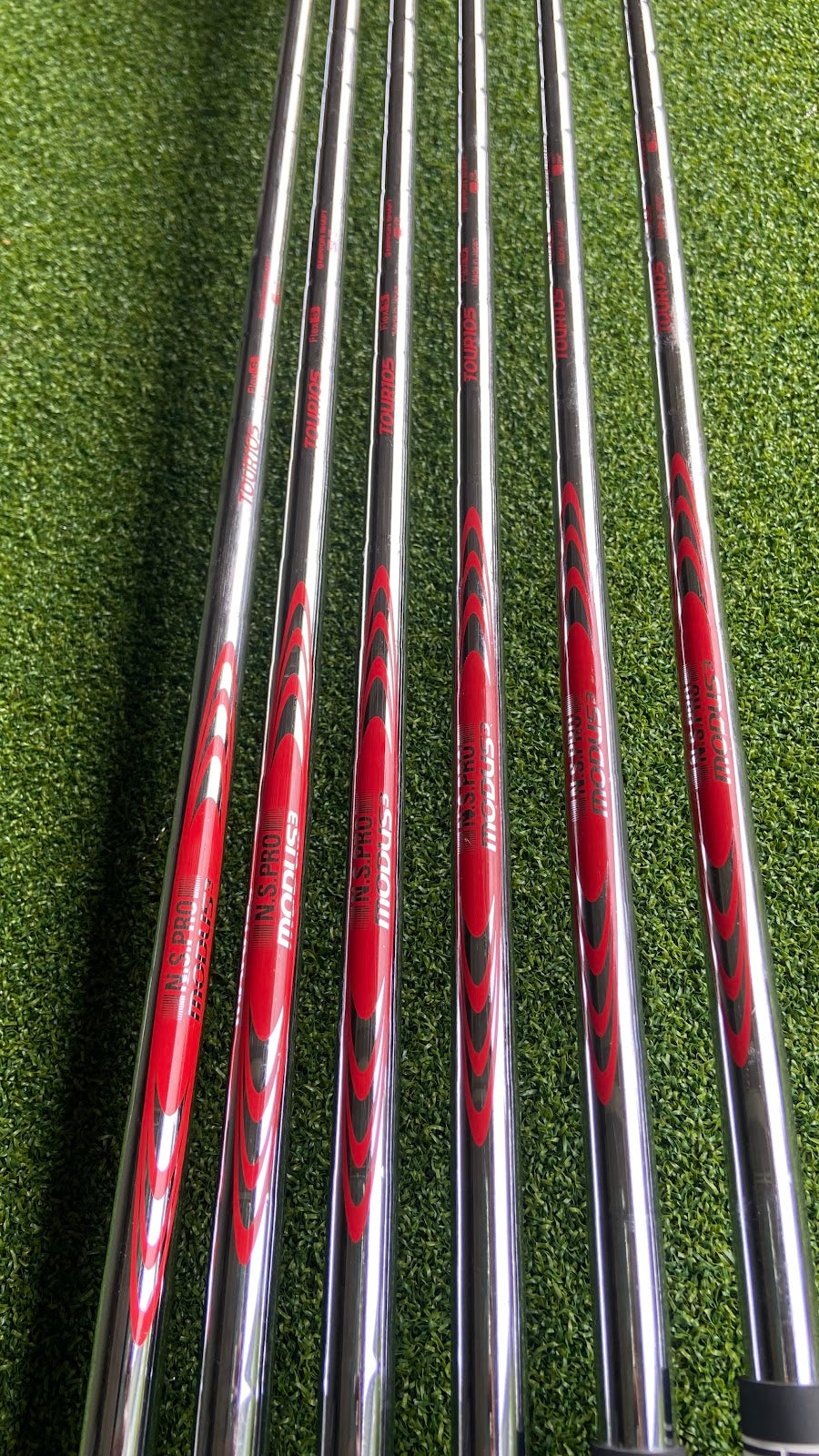 Ping G400 Irons 5-W | Black Dot | Modus Tour 105 Stiff | 6-Piece Set | Left-Hand