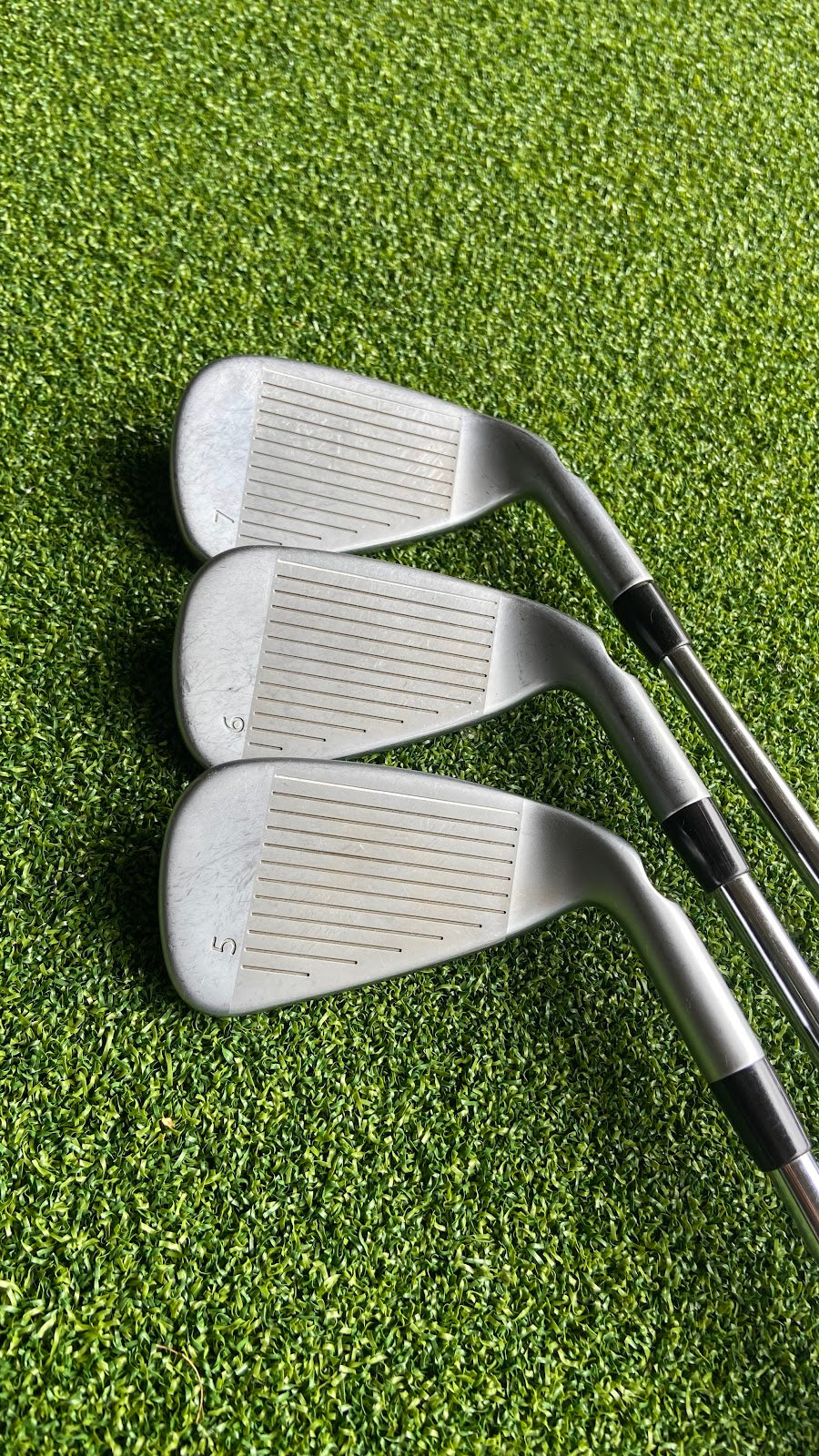 Ping G400 Irons 5-W | Black Dot | Modus Tour 105 Stiff | 6-Piece Set | Left-Hand