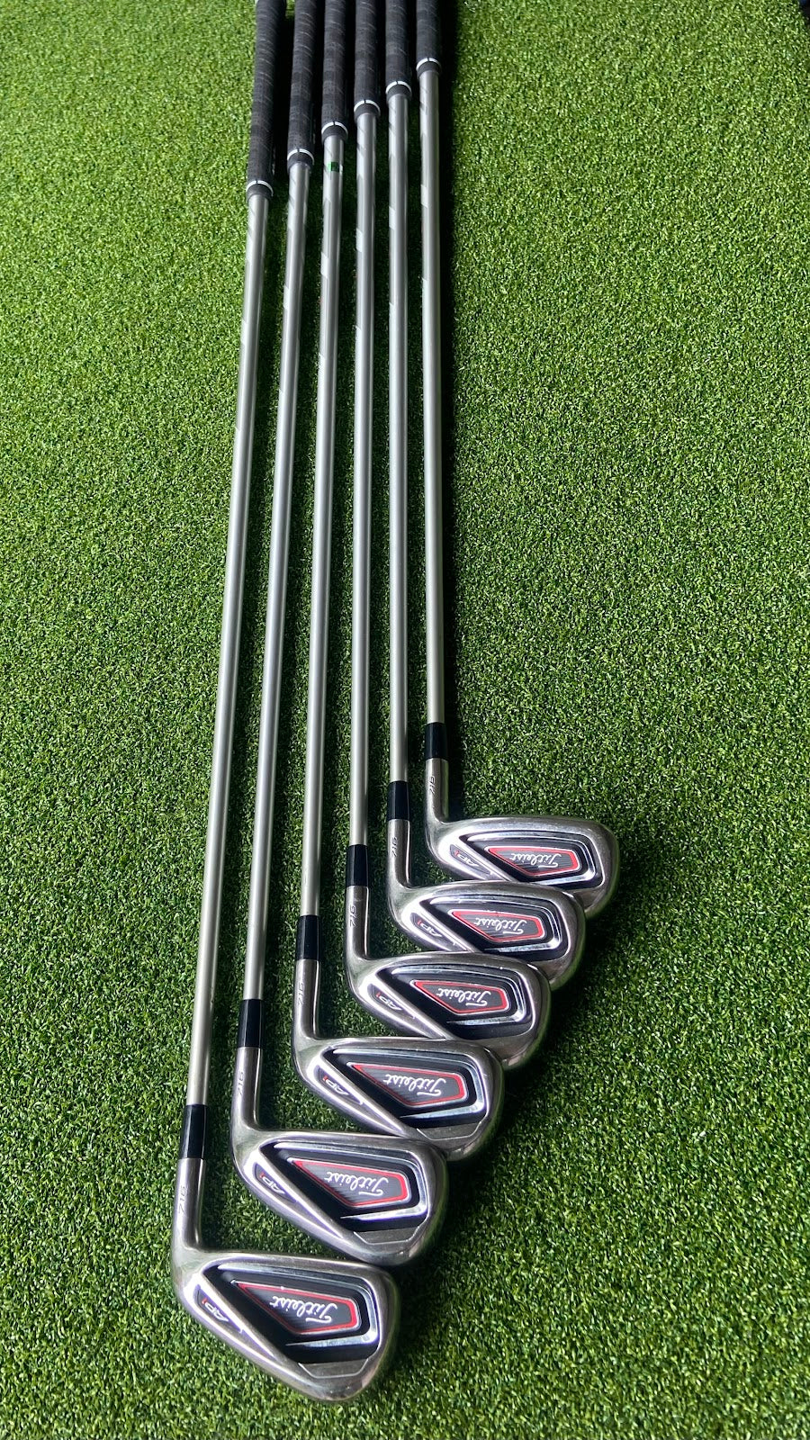 Titleist 716 AP1 Irons 5-P | Fujikura Graphite 60-S | Stiff | 6-Piece Set