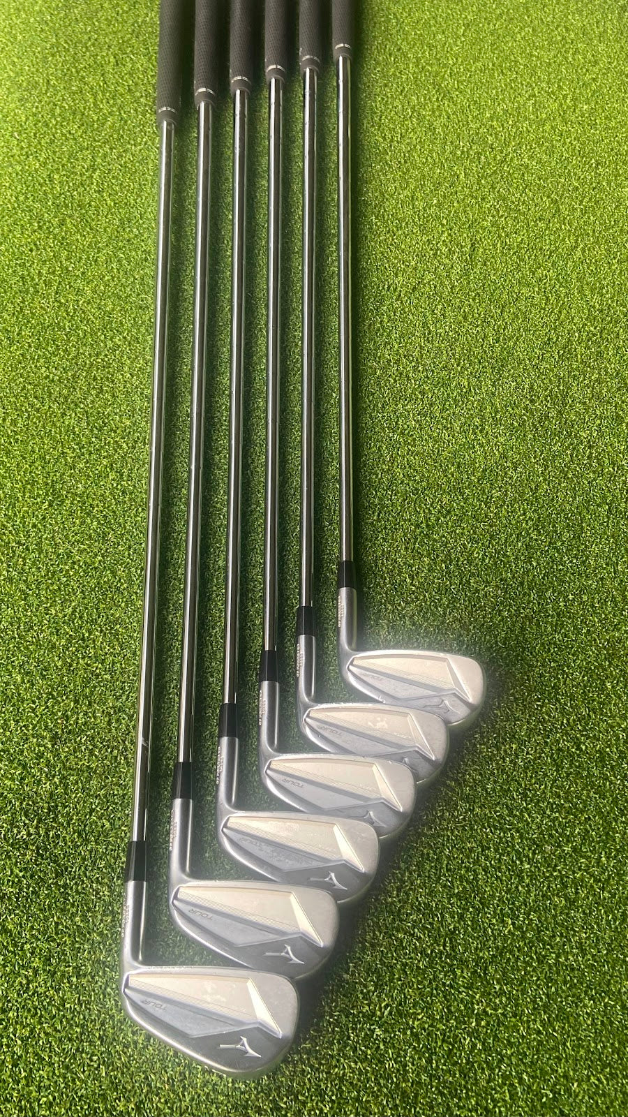 Mizuno JPX 919 Tour Iron Set 5-PW | DG S200 Stiff Steel | 6pc
