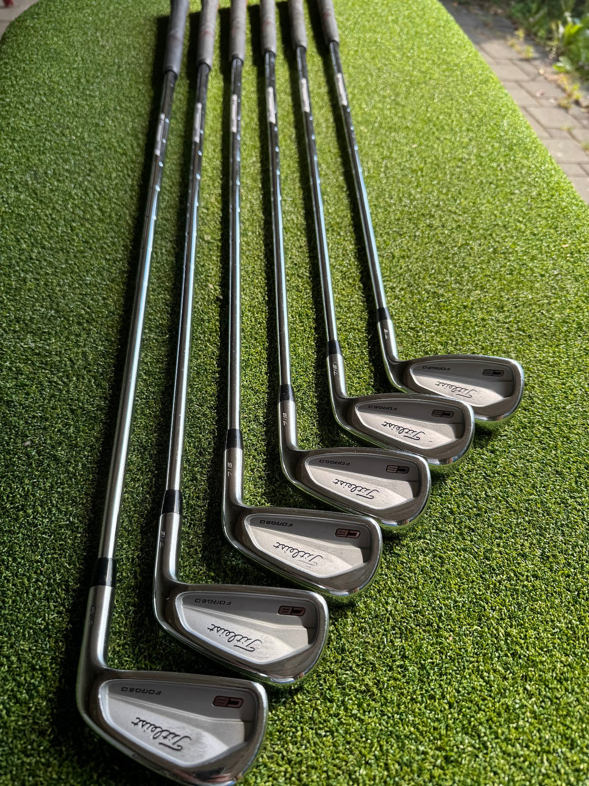 Titleist 718 CB Iron Set 5-PW | AMT Tour White S200 Steel Stiff