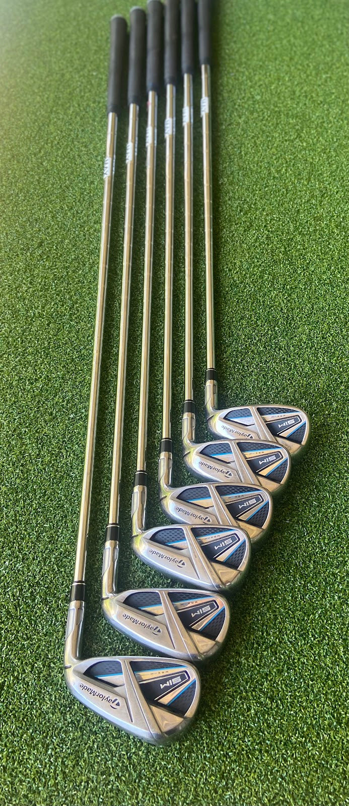 TaylorMade SIM Max Irons 5-PW | KBS Max 85 Stiff | 6-Piece Set