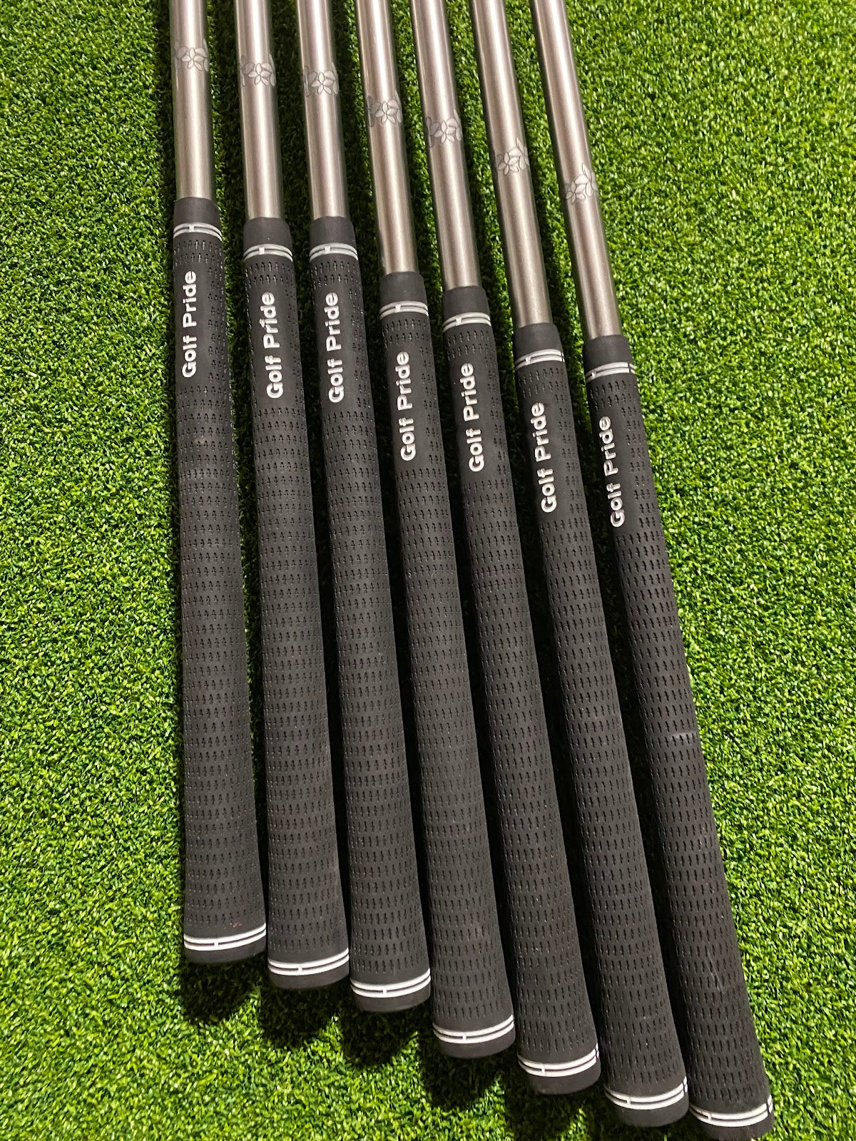 Titleist 716 AP2 Iron Set 4-P | Diamana Graphite Stiff | 7pc