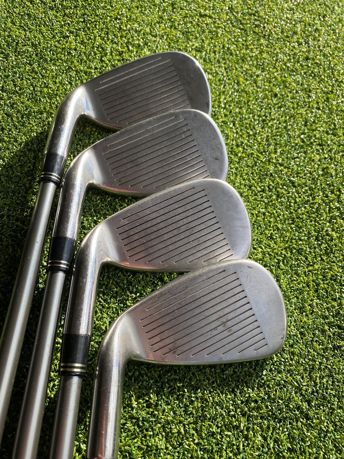 TaylorMade r7 Irons 5-PW+SW | Graphite Regular Flex | 7-Piece Set