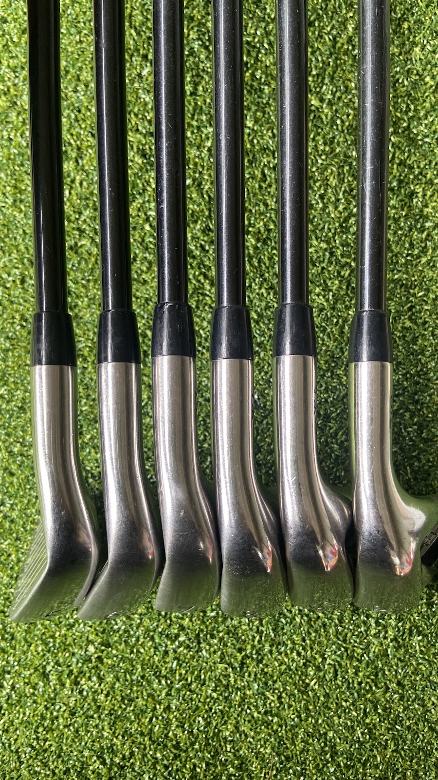Titleist 718 AP1 Irons 5-P | Fujikura MCI 60 | Regular | 6-Piece Set