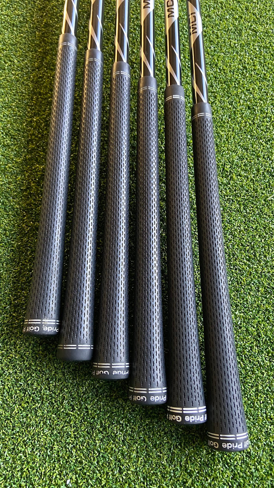 Titleist 718 AP1 Iron Set 5-PW | Fujikura MCI 60 Graphite Stiff | 6pc