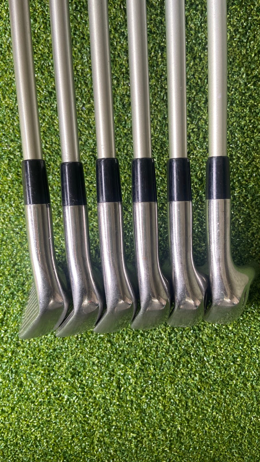 Titleist 716 AP1 Irons 5-P | Fujikura Graphite 60-S | Stiff | 6-Piece Set