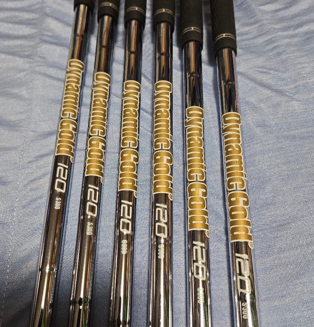 Mizuno JPX 919 Tour irons 5-P DG S300 stiff