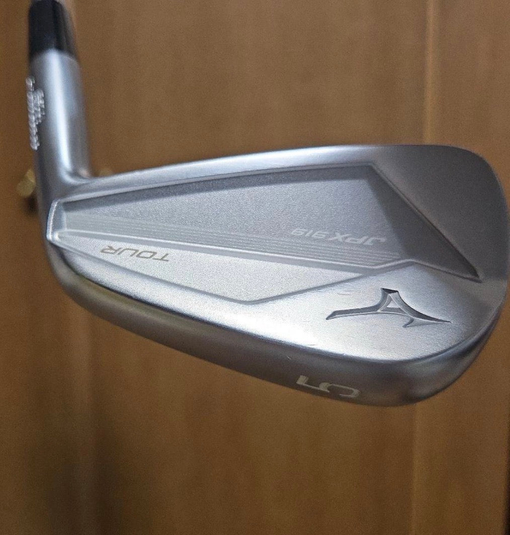 Mizuno JPX 919 Tour irons 5-P DG S300 stiff