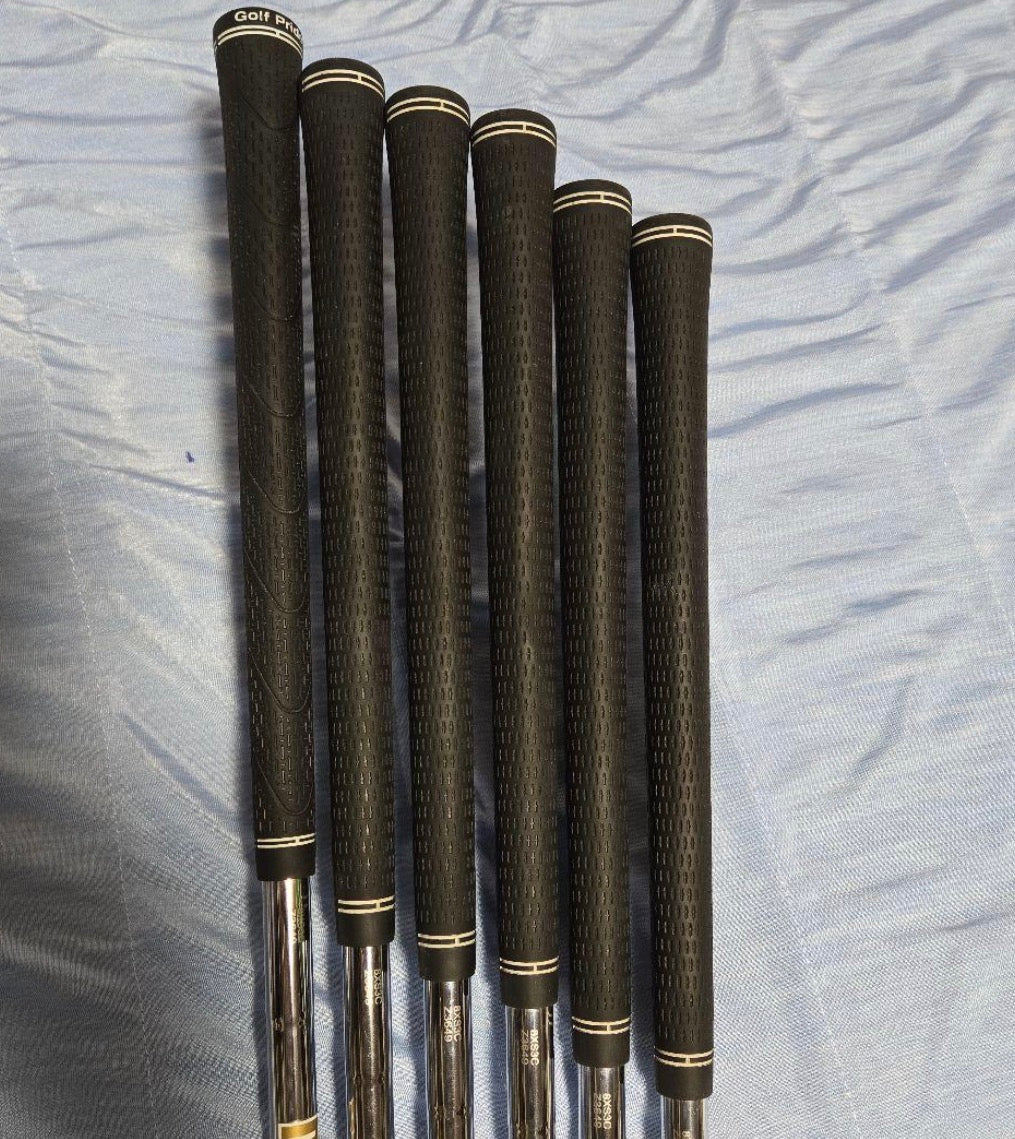 Mizuno JPX 919 Tour irons 5-P DG S300 stiff