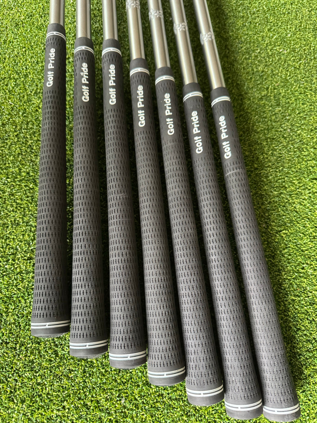 Titleist 716 AP2 Iron Set 4-P | Diamana Graphite Stiff | 7pc