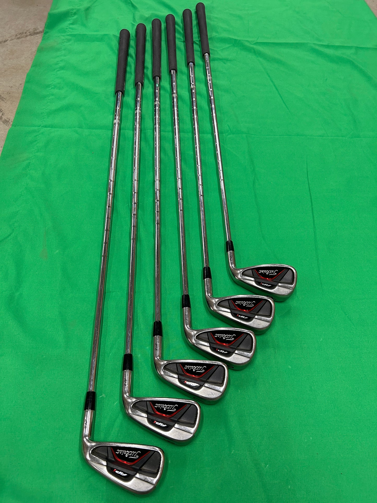 Titleist 712 AP1 irons 5-PW NSPro 950 steel stiff flex