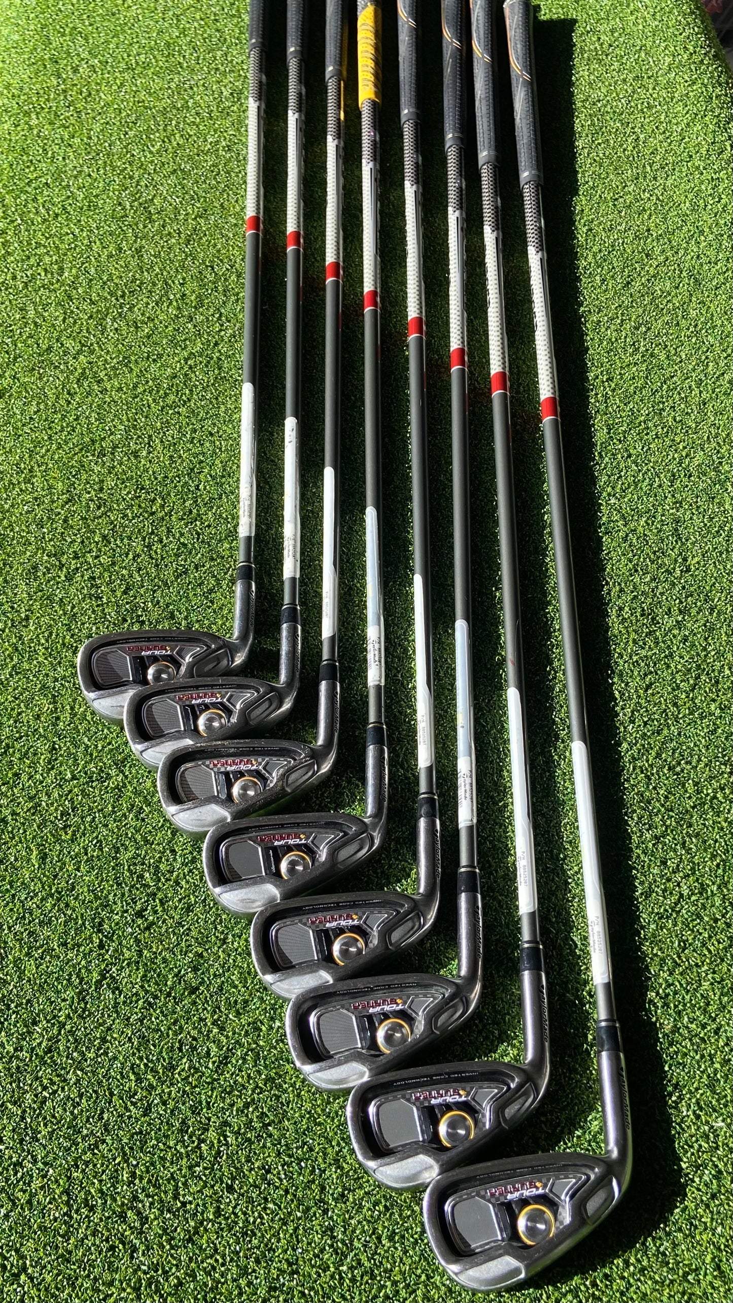 TaylorMade Tour Burner Irons 3-P | Graphite Stiff | 8-Piece Set (Left-Handed)
