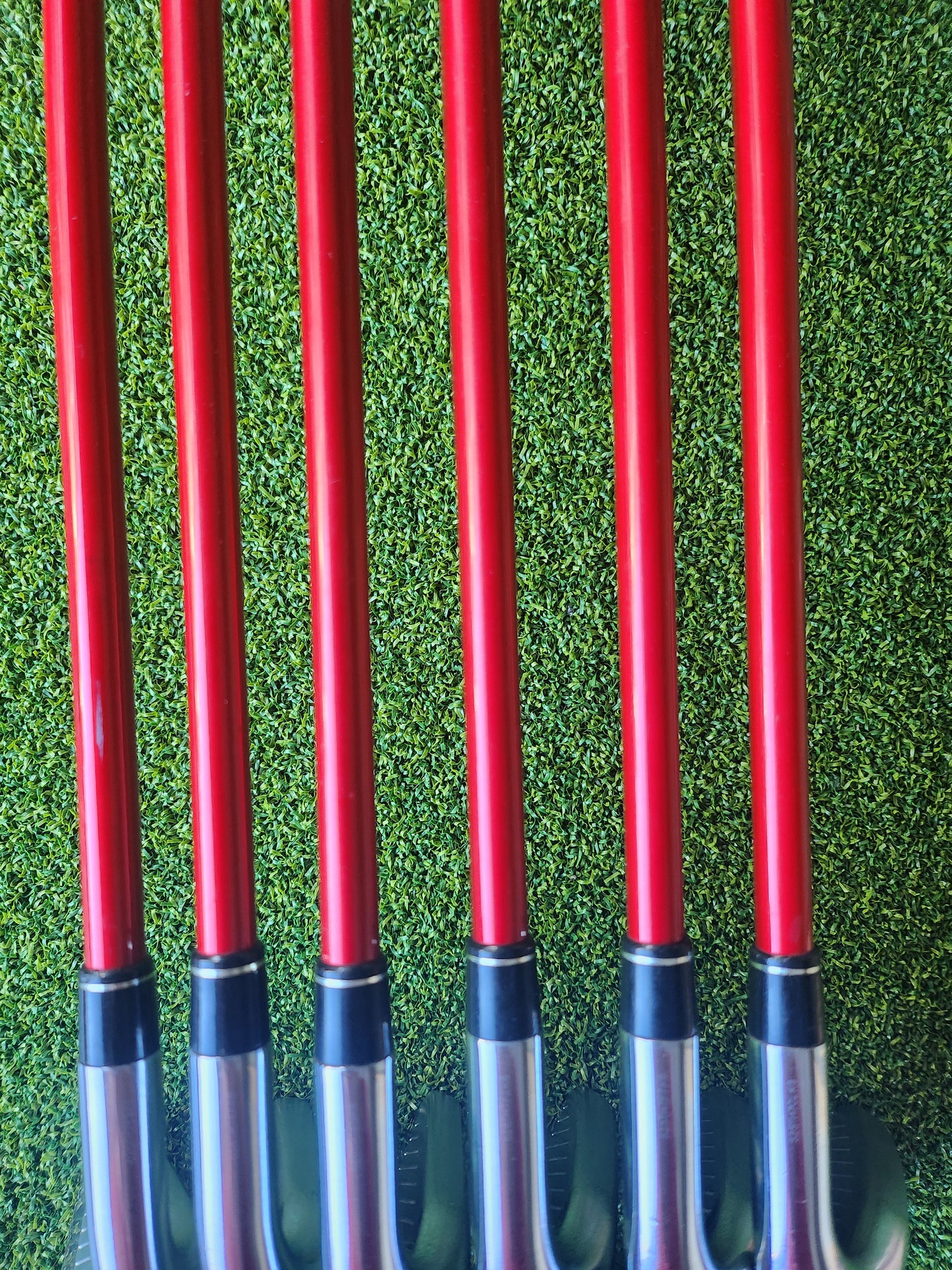 TaylorMade AeroBurner Irons 5-PW | Graphite Regular Flex | 6-Piece Set