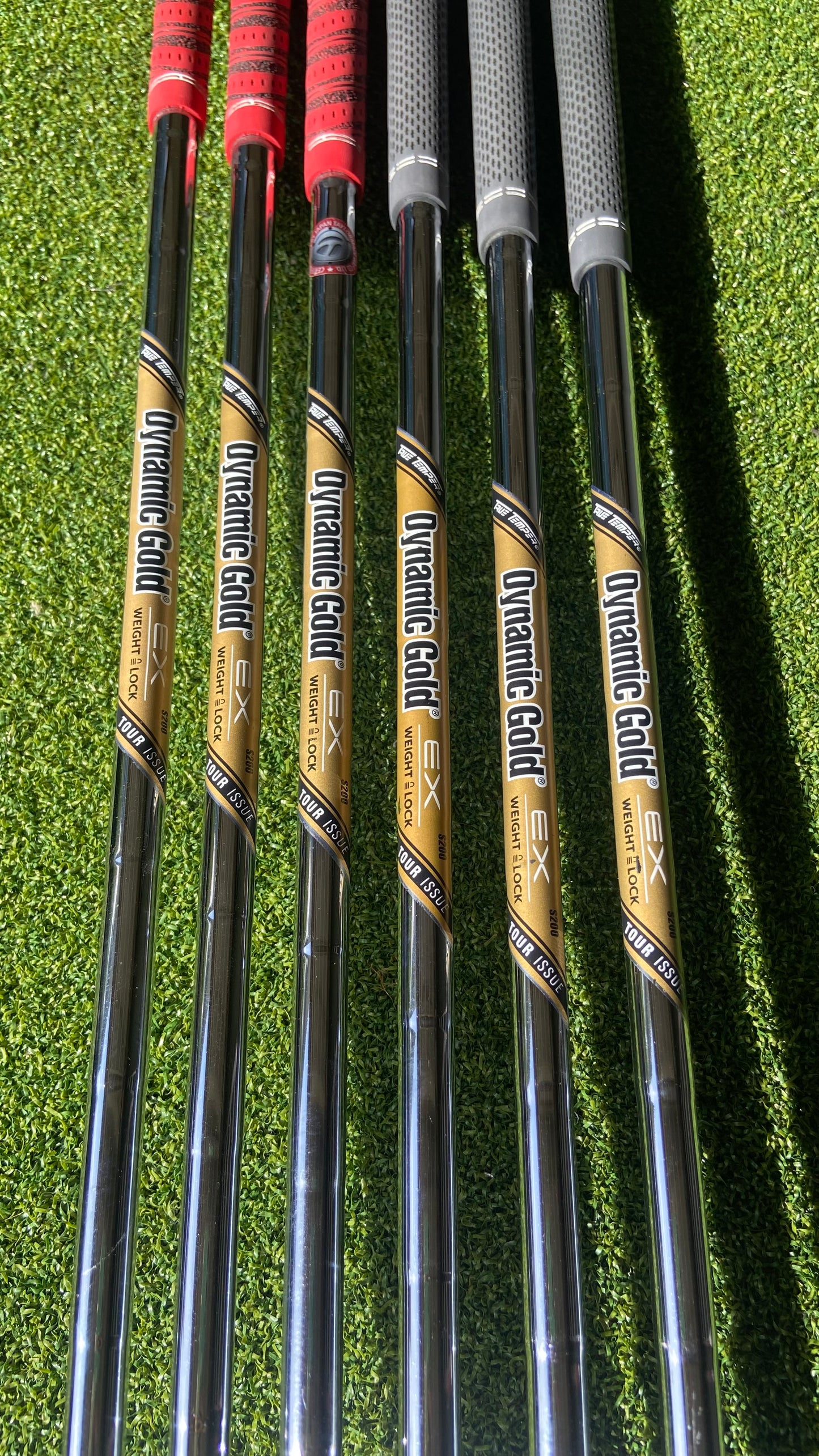 TaylorMade P7MB Irons 5-P | Dynamic Gold Tour Issue Stiff | 6-Piece Set