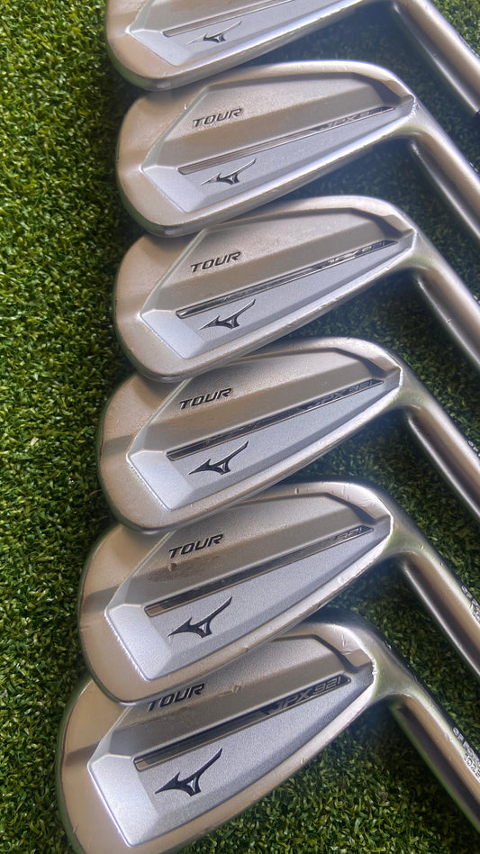 Mizuno JPX 921 Tour Irons 5-P | DG 120 S200 Stiff | 6-Piece Set