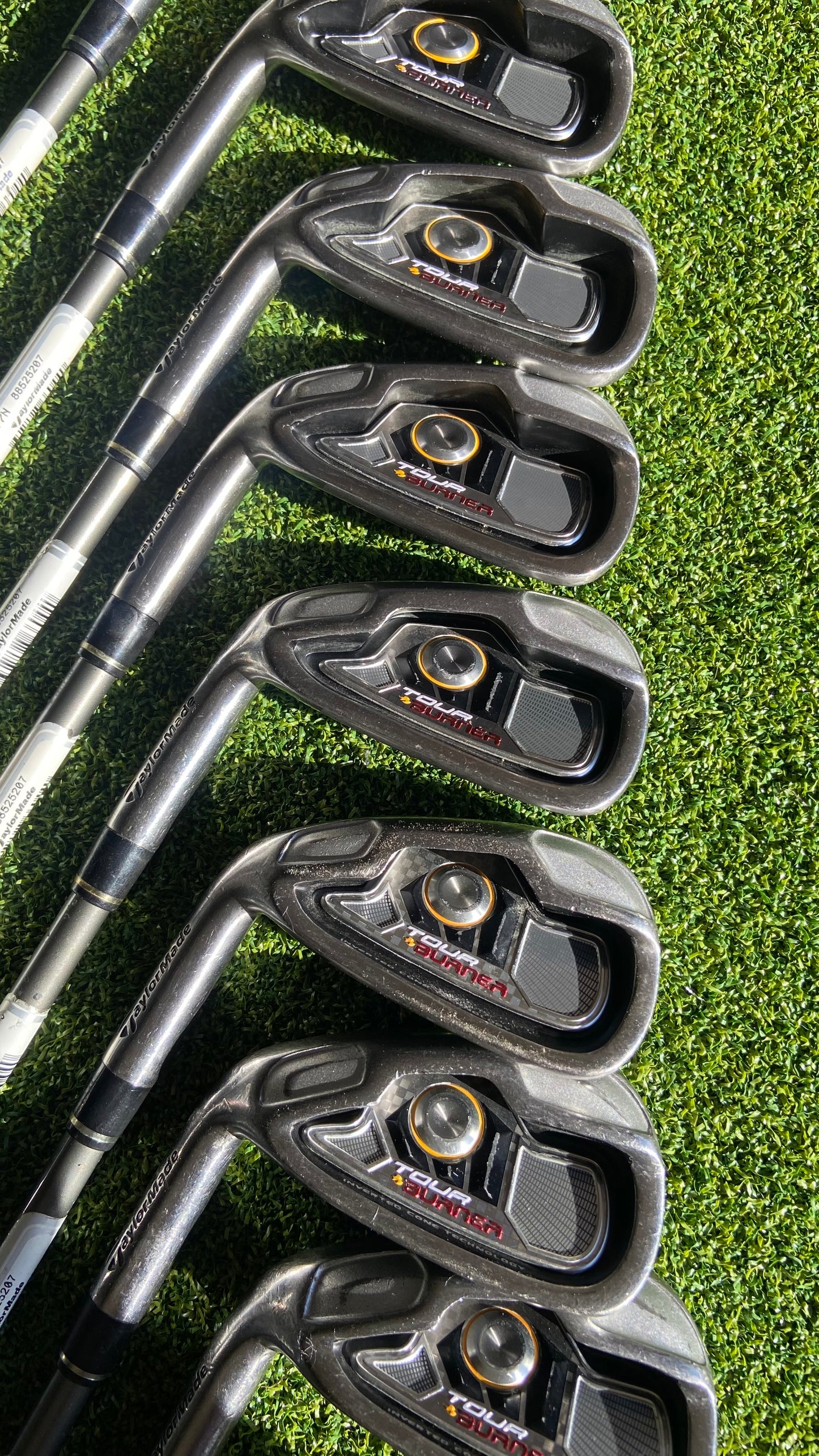 TaylorMade Tour Burner Irons 3-P | Graphite Stiff | 8-Piece Set (Left-Handed)