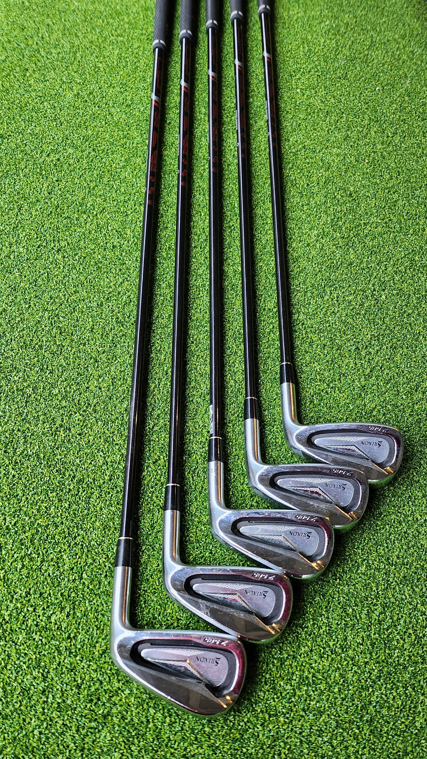 Srixon Z585 Irons 5-9 | Graphite Regular | 5-Piece Set